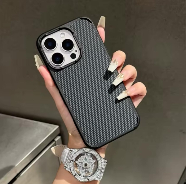 iPhone 16 Pro Твърд MagSafe кейс 